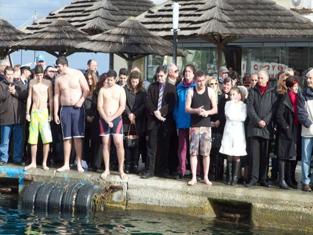 Με λαμπρότητα ο καθαγιασμός των υδάτων στη Λέρο