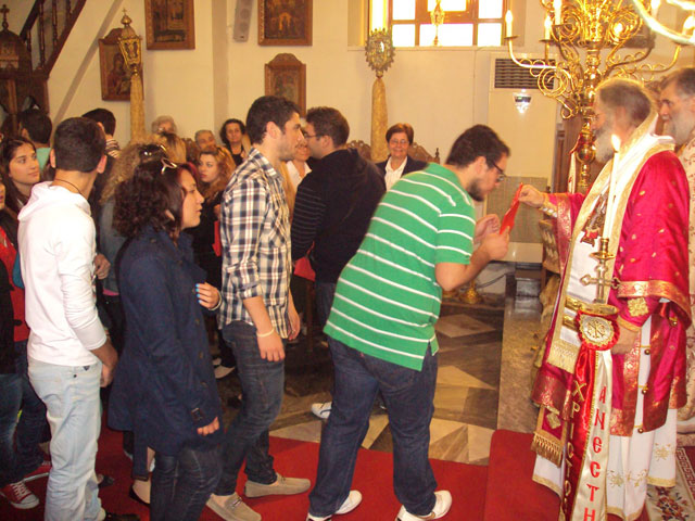 Φωτογραφικό υλικό από τη Θεία Λειτουργία για τους Λεριούς μαθητές των πανελλαδικών εξετάσεων