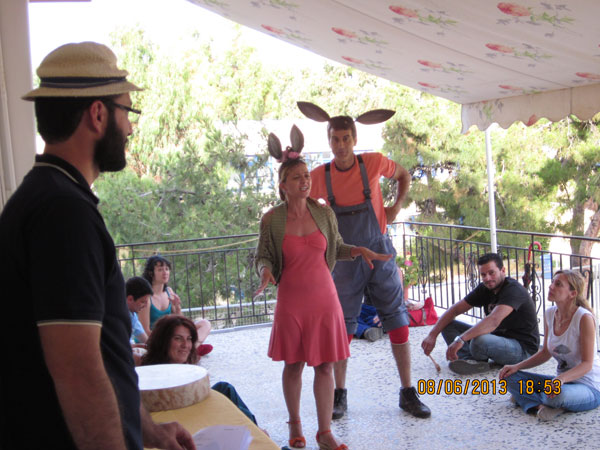 Θεατρική  παράσταση νυκτερινού σχολείου στο Ισιδώρειο Εκκλ. Γηροκομείο