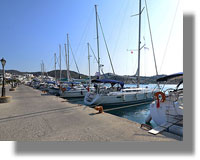 ΠΑΤΜΟΣ: Βανδαλισµοί στο Καταφύγιο Τουριστικών Σκαφών