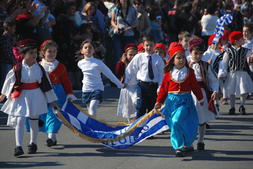 ΛΕΡΟΣ: Με λαμπρότητα ο εορτασμός της 28ης Οκτωβρίου