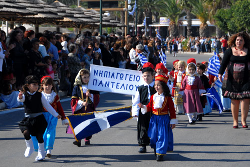 ΛΕΡΟΣ: Με λαμπρότητα ο εορτασμός της 28ης Οκτωβρίου