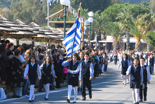 ΛΕΡΟΣ: Με λαμπρότητα ο εορτασμός της 28ης Οκτωβρίου