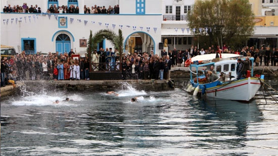 Ο αγιασμός των υδάτων στη Λέρο