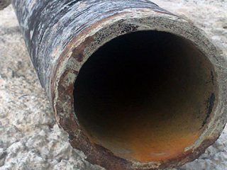 Κατάργηση τμημάτων δικτύων ύδρευσης από αμιαντοσωλήνα στα Άλιντα και στο Παντέλι