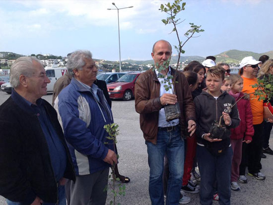 Εκατοντάδες φυτά «πρασίνισαν» τη Λέρο