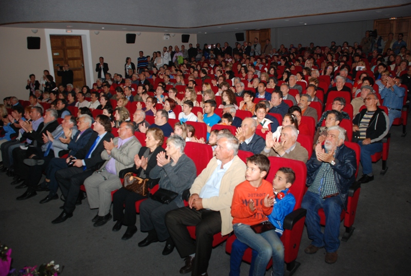 Μιχάλης Κοντραφούρης