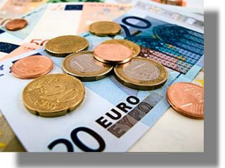 Δέσμευση της κυβέρνησης να επανεξετάσει τους μειωμένους συντελεστές ΦΠA στα νησιά