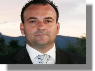 ΓΙΑΝΝΗΣ ΠΑΠΠΑΣ: Ο βουλευτής του ΣΥΡΙΖΑ κ. Ηλίας Καματερός προκαλεί τους Δωδεκανήσιους!