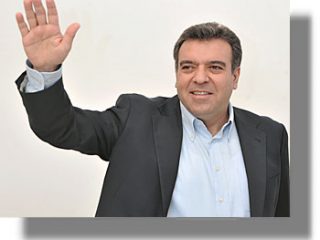 Σταθερό προβάδισμα Κόνσολα στην ΝΔ &#8211; Κλειδώνει η έδρα