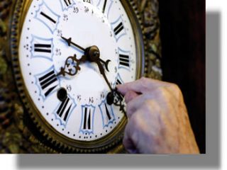 Πότε γυρίζουμε τα ρολόγια μπροστά για τη θερινή ώρα
