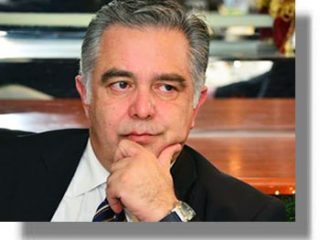 Βγήκαν τα μαχαίρια στη ΝΟΔΕ