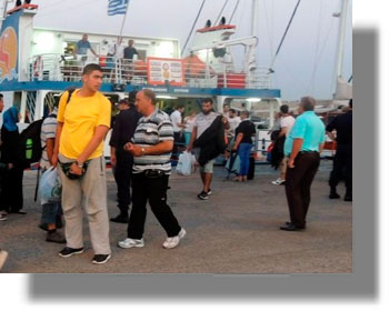 ΦΑΡΜΑΚΟΝΗΣΙ: Τραγικές στιγμές στην αναγνώριση των θυμάτων του ναυαγίου