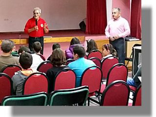 Ο Μοτοσυκλετιστικός Όμιλος Λέρου στο Δημοτικό Σχολείο Αλίντων