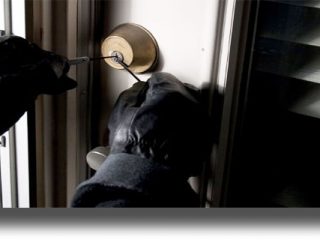 ΛΕΡΟΣ: Διέρρηξαν σπίτι 57χρονου και αφαίρεσαν τιμαλφή και χρήματα