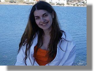 &#8220;Ήθελε να σκοτώσει το παιδί της&#8221; λέει η γιαγιά του βρέφους από τη Λέρο