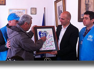 ΛΕΡΟΣ: Επίσκεψη οικογένειας προσφύγων στον Δήμαρχο Λέρου