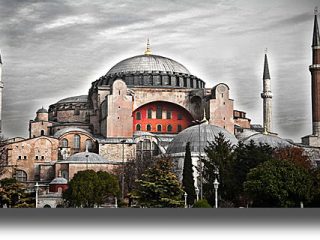 Η ισλαμοποίηση της Αγίας Σοφίας ανησυχεί Ελληνες και Τούρκους