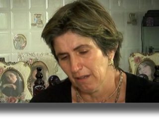 ΛΕΡΟΣ: Σοκαριστικές λεπτομέρειες αναδεικνύει η μητέρα της 19χρονης Νίκης που είχε βρεθεί απαγχονισμένη [VIDEO]