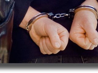 ΚΑΛΥΜΝΟΣ: Δύο συλλήψεις για ναρκωτικά και παράνομη κατοχή αρχαιοτήτων