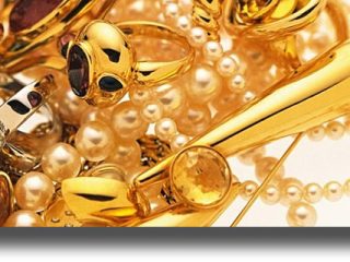 Έκλεψαν χρυσαφικά αξίας 100.000 ευρώ