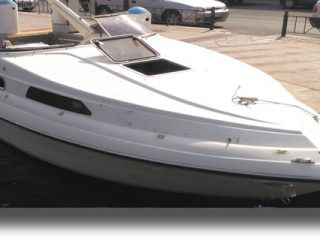 ΚΑΛΥΜΝΟΣ: Κατάσχεση ταχύπλοου &#8211; Σύλληψη 25 μεταναστών και 2 διακινητών