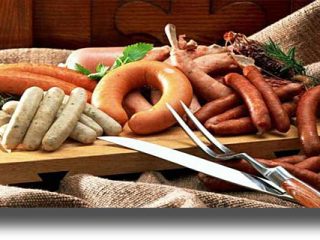 Διατροφικός «συναγερμός»: Χιλιάδες λουκάνικα με ηπατίτιδα