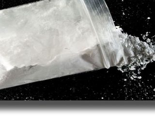 ΚΑΛΥΜΝΟΣ: Δύο συλλήψεις για κατοχή &#8211; διακίνηση ηρωίνης και παράνομη οπλοκατοχή