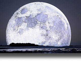 Η μεγαλύτερη Σελήνη του έτους ορατή στην πανσέληνο της Κυριακής