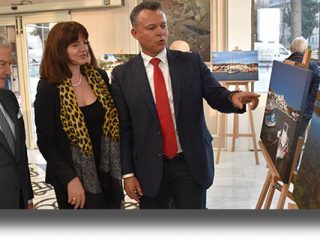 ΛΕΙΨΟΙ: Έκθεση φωτογραφίας στη Σμύρνη