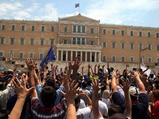 Τι ήταν τελικά οι Αγανακτισμένοι και πώς στήθηκε το κίνημα που δεν ξαναγύρισε στην πλατεία