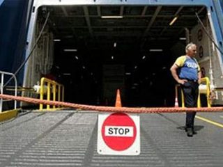 Κακοκαιρία: Απαγορευτικό απόπλου λόγω θυελλωδών ανέμων &#8211; Κανονικά πραγματοποιούνται τα δρομολόγια από Πειραιά