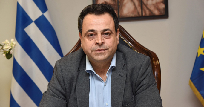 Ν. Σαντορινιός: Είναι ύβρις για την Ιστορία των νησιών μας η δημιουργία κέντρων κράτησης- αποθηκών ανθρώπινων ψυχών