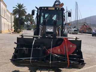 Λέρος: Παραλαβή νέου πολυμηχανήματος έργου από την Τεχνική Υπηρεσία του Δήμου