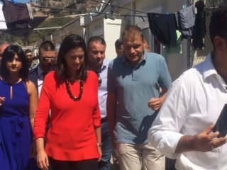 Υπουργός Παιδείας: Συγκινητική η προσπάθεια των εκπαιδευτικών στη Λέρο να στηρίξουν τα παιδιά προσφύγων