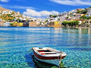 Τούρκοι επιχειρηματίες αγοράζουν παράνομα γη στη Λέρο