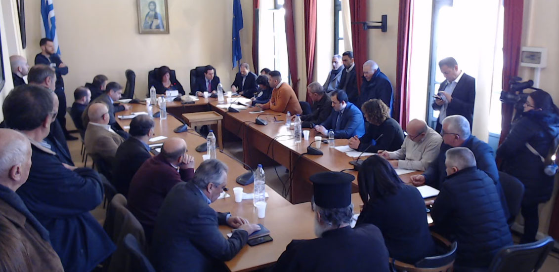 Λέρος: Το Δημοτικό Συμβούλιο συμφώνησε ότι διαφωνεί με τον υπουργό Μετανάστευσης και Ασύλου