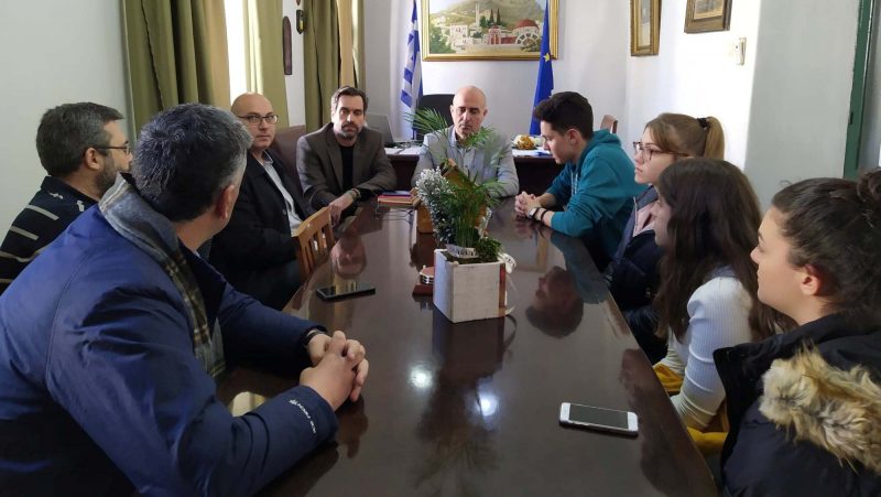 Λέρος: Παρουσίαση του συστήματος «Leros’ Treasure Hunting» («Κυνήγι του Θησαυρού στη Λέρο») από τους μαθητές Γενικού Λυκείου