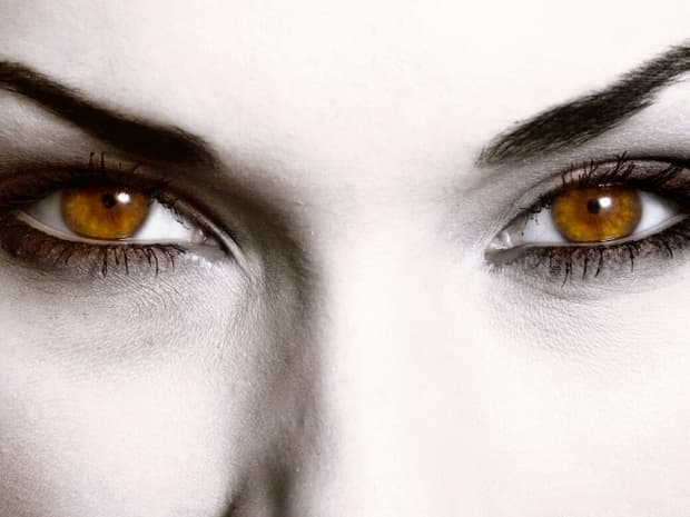 Τα 4 ζώδια που… «ανάβουν φωτιές» στο πέρασμά τους