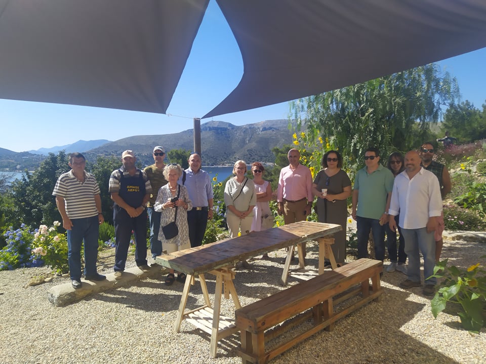 ΛΕΡΟΣ: ΕΠΙΣΚΕΨΗ ΔΗΜΑΡΧΟΥ ΛΕΡΟΥ ΣΤΟ ΑΓΡΟΚΤΗΜΑ ΤΟΥ ΚΟΙΣΠΕ «ΚΑΖΕΡΜΑ ΤΩΝ ΒΟΤΑΝΩΝ»