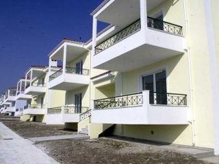 Η Ελλάδα κερδίζει ξανά το στοίχημα της εξοχικής κατοικίας: Ρεκόρ αγορών από Ευρωπαίους επενδυτές το 2025