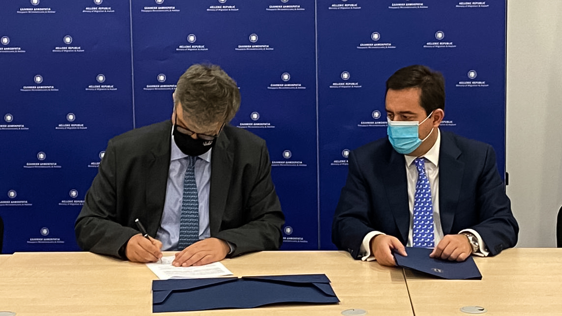 Υπεγράφη η σύμβαση έργου για τις κλειστές δομές μεταναστών σε Λέρο, Κω και Σάμο