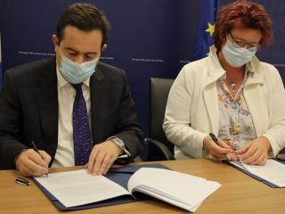 Υπογραφή σύμβασης χρηματοδότησης για τις νέες δομές σε Λέρο, Κω και Σάμο