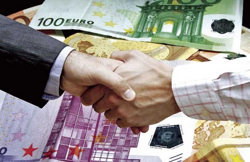 Κάντε αίτηση για χαμηλότοκο δάνειο από το Taxis έως 30/11 και τα μισά λεφτά… χάρισμα!