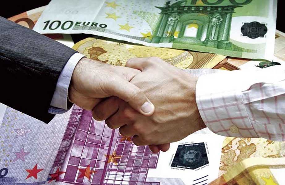 Κάντε αίτηση για χαμηλότοκο δάνειο από το Taxis έως 30/11 και τα μισά λεφτά… χάρισμα!