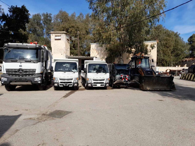 ΠΕΝΤΕ ΝΕΑ ΟΧΗΜΑΤΑ ΠΡΟΜΗΘΕΥΤΗΚΕ Ο ΔΗΜΟΣ ΛΕΡΟΥ ΓΙΑ ΤΙΣ ΑΝΑΓΚΕΣ ΤΗΣ ΤΕΧΝΙΚΗΣ ΥΠΗΡΕΣΙΑΣ