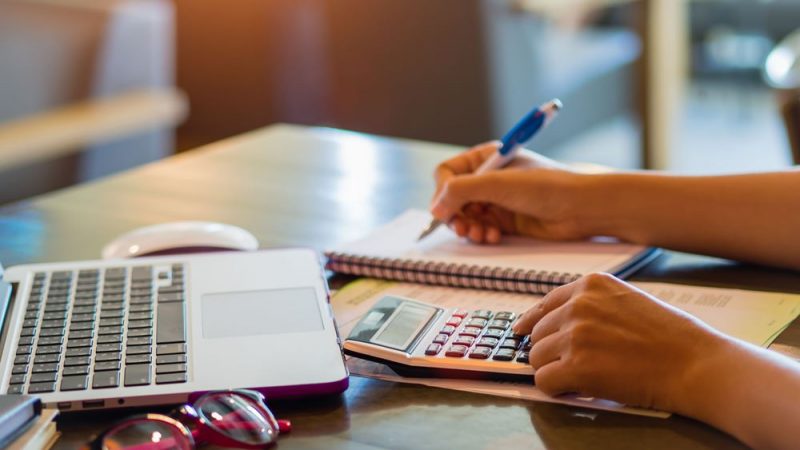 Οικονομία: Η βόμβα του ιδιωτικού χρέους