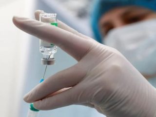 Ραντεβού για εμβόλιο: Τι πρέπει να ξέρετε πριν πάτε