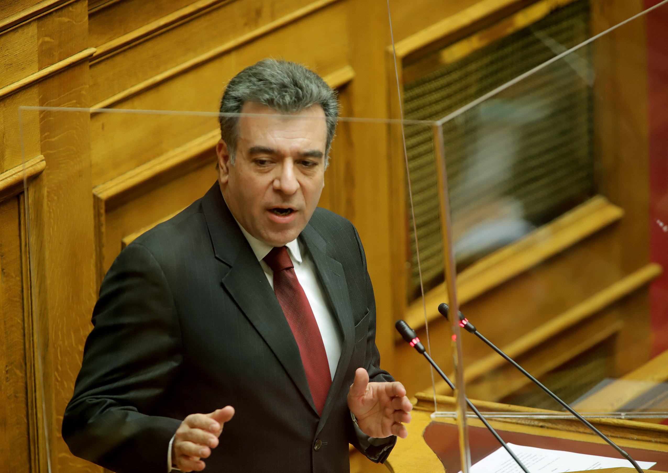 Πρόταση του Μάνου Κόνσολα για την εξόφληση των επιταγών που έχει ανασταλεί η πληρωμή τους