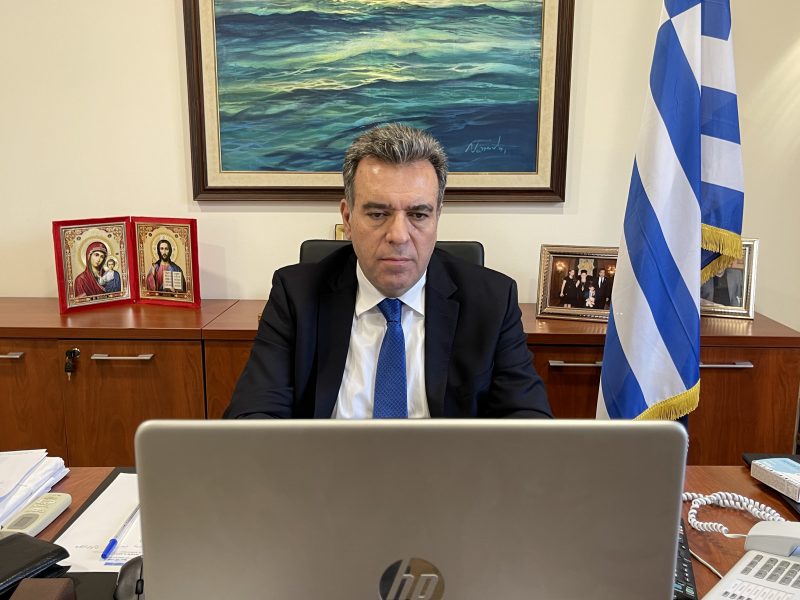 Πρόταση &#8211; τομή του Μάνου Κόνσολα για να εξυπηρετούνται οι πολίτες των νησιών στον τόπο κατοικίας τους, άμεσα και χωρίς ταλαιπωρία